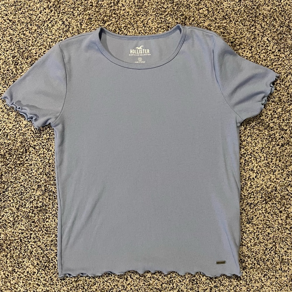 Hollister Baby tee